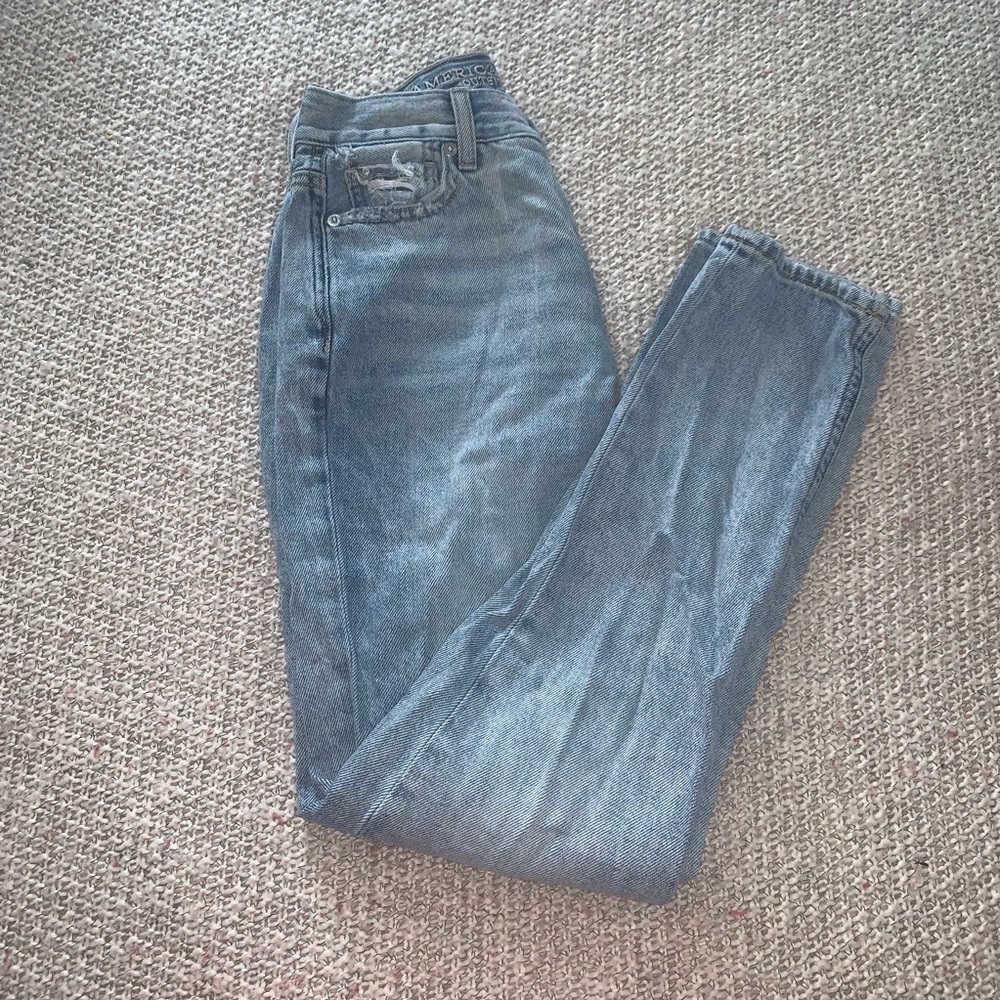 American Eagle Mom Jean
